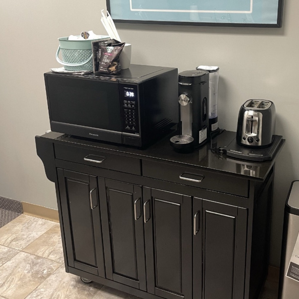 Kitchen Island cart (black with granite top)